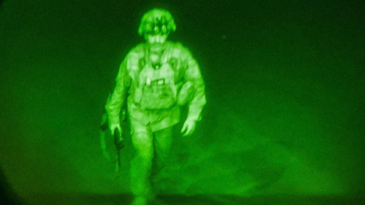 Army unit posts photo of last US soldier to leave Afghanistan