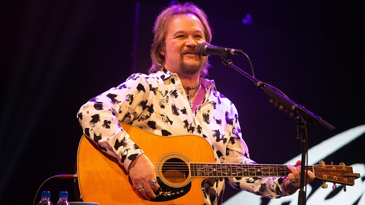 Travis Tritt cancels shows at venues that require vaccines, negative tests or masks