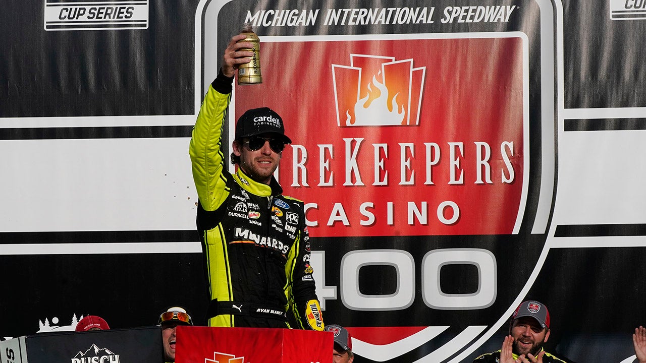 Ryan Blaney snags Michigan NASCAR win on final restart