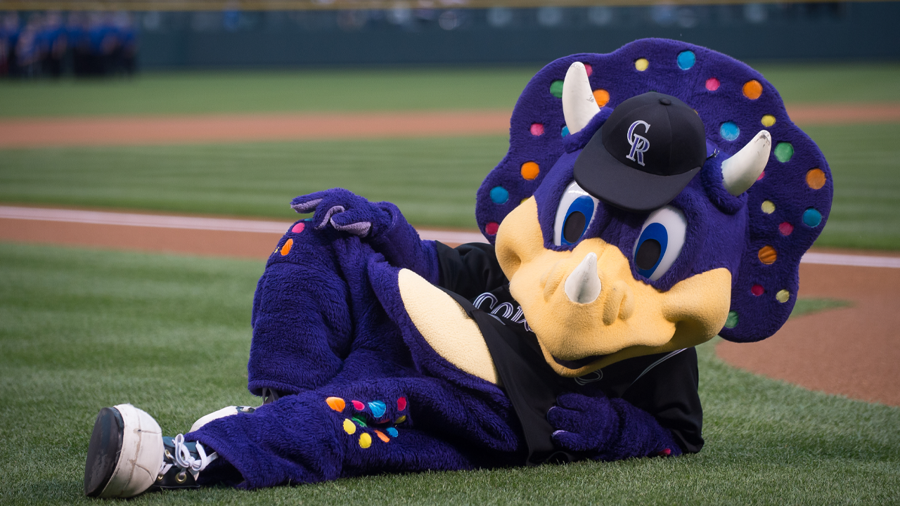 Fan who attacked Colorado Rockies mascot Dinger turns himself in to Denver  Police Department - CBS Colorado