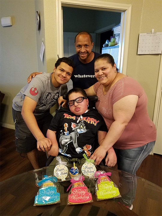 Texas family donates late son's medical equipment to Chicago families facing similar challenges