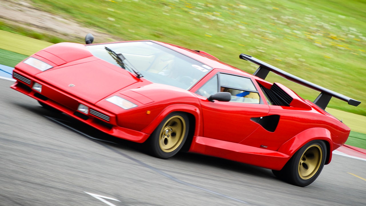 Lamborghini Countach: the most spectacular Lamborghini ever!