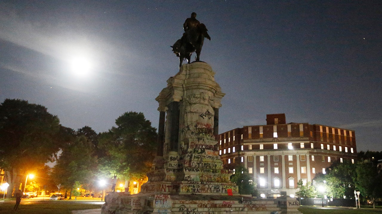 Virginia Supreme Court rules Robert E. Lee statue can be removed from state capital