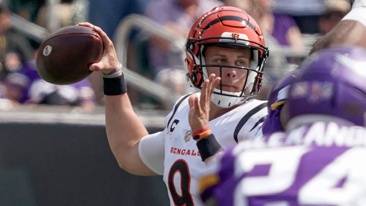 McPherson's 33-yard kick lifts Bengals over Vikings in OT