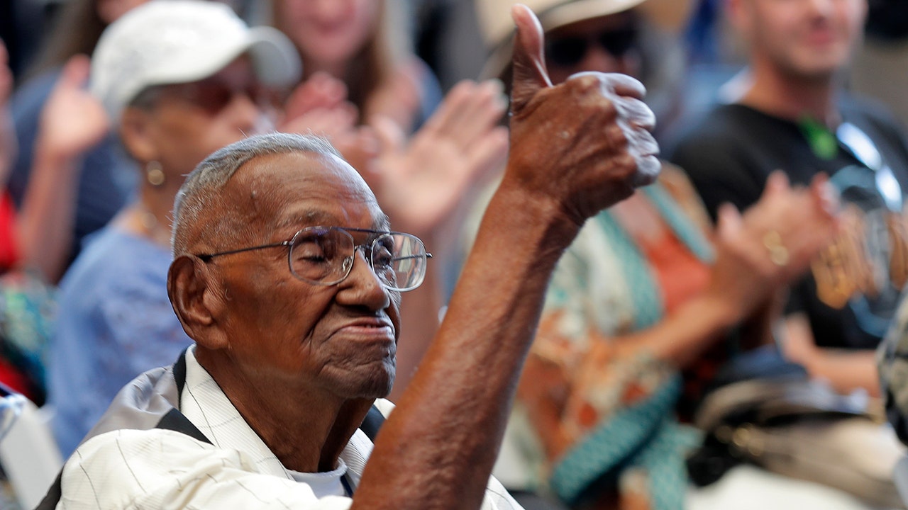 Oldest US veteran of WWII celebrates his 112th birthday