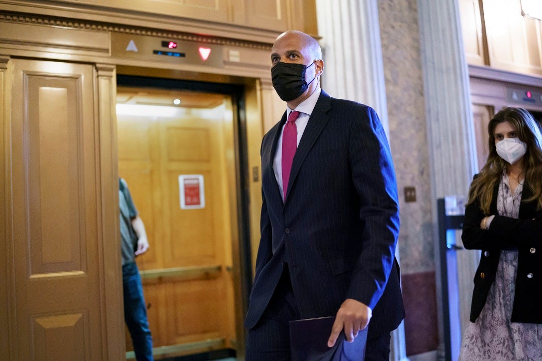 Cory Booker tests positive for COVID