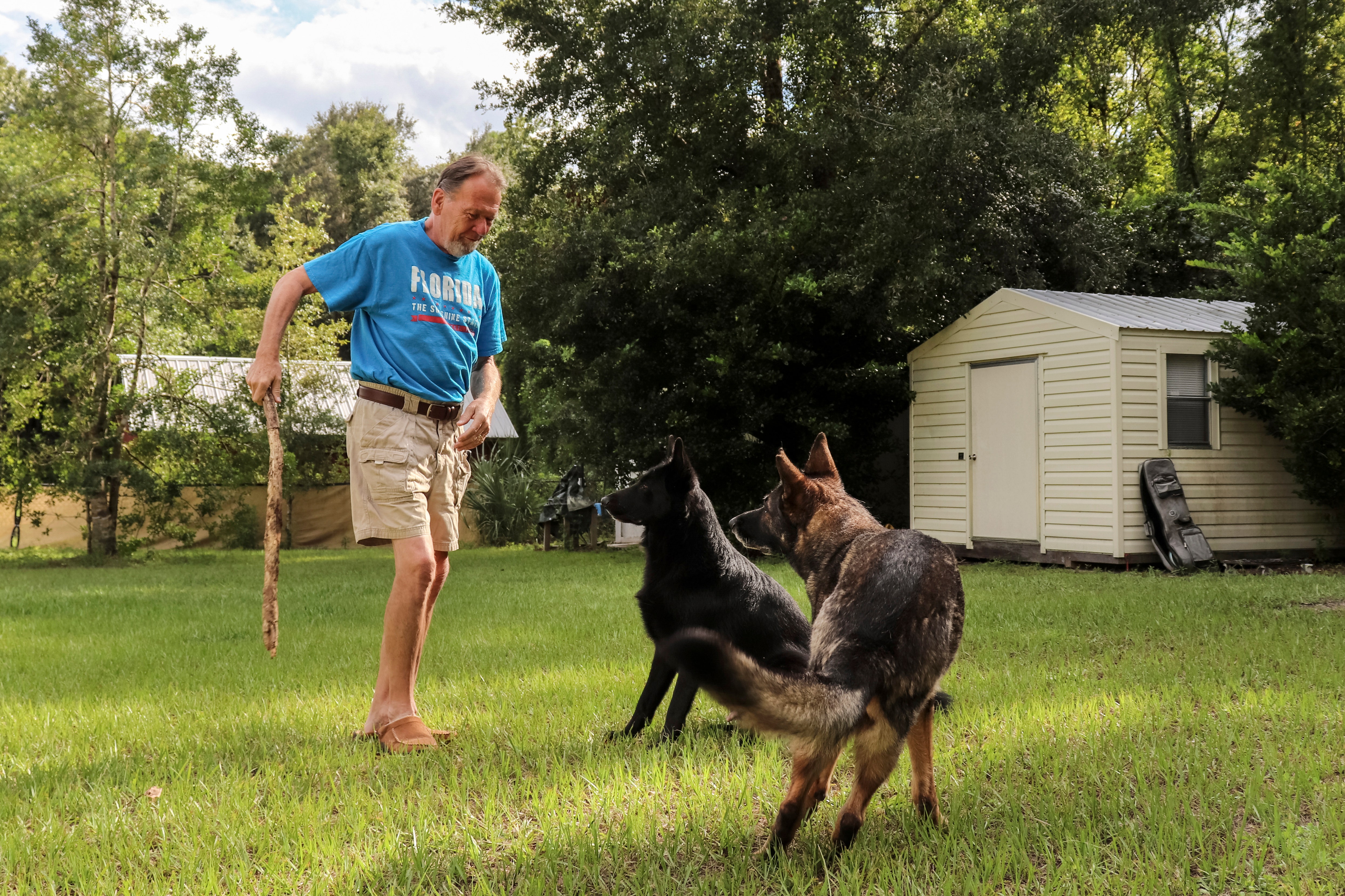 Man’s best friend: Dog alerts neighbor when owner has stroke