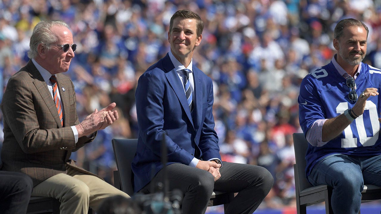 Eli Manning's Jersey Retirement & Ring of Honor Ceremony