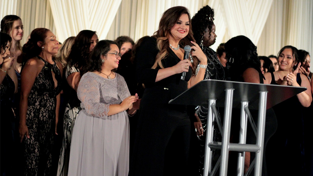 PHOTOS: Former abortion clinic workers gather for first-ever 'Quitters Ball'