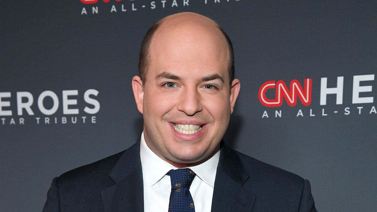 Brian Stelter, da CNN, se demite depois que a rede cancela o programa de mídia ‘fontes confiáveis’