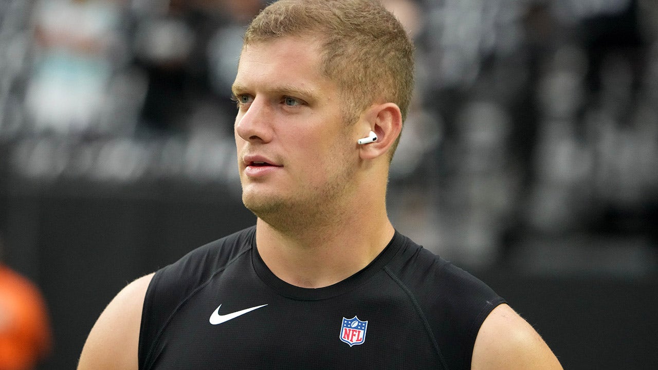 Carl Nassib, first openly gay active player in NFL, announces