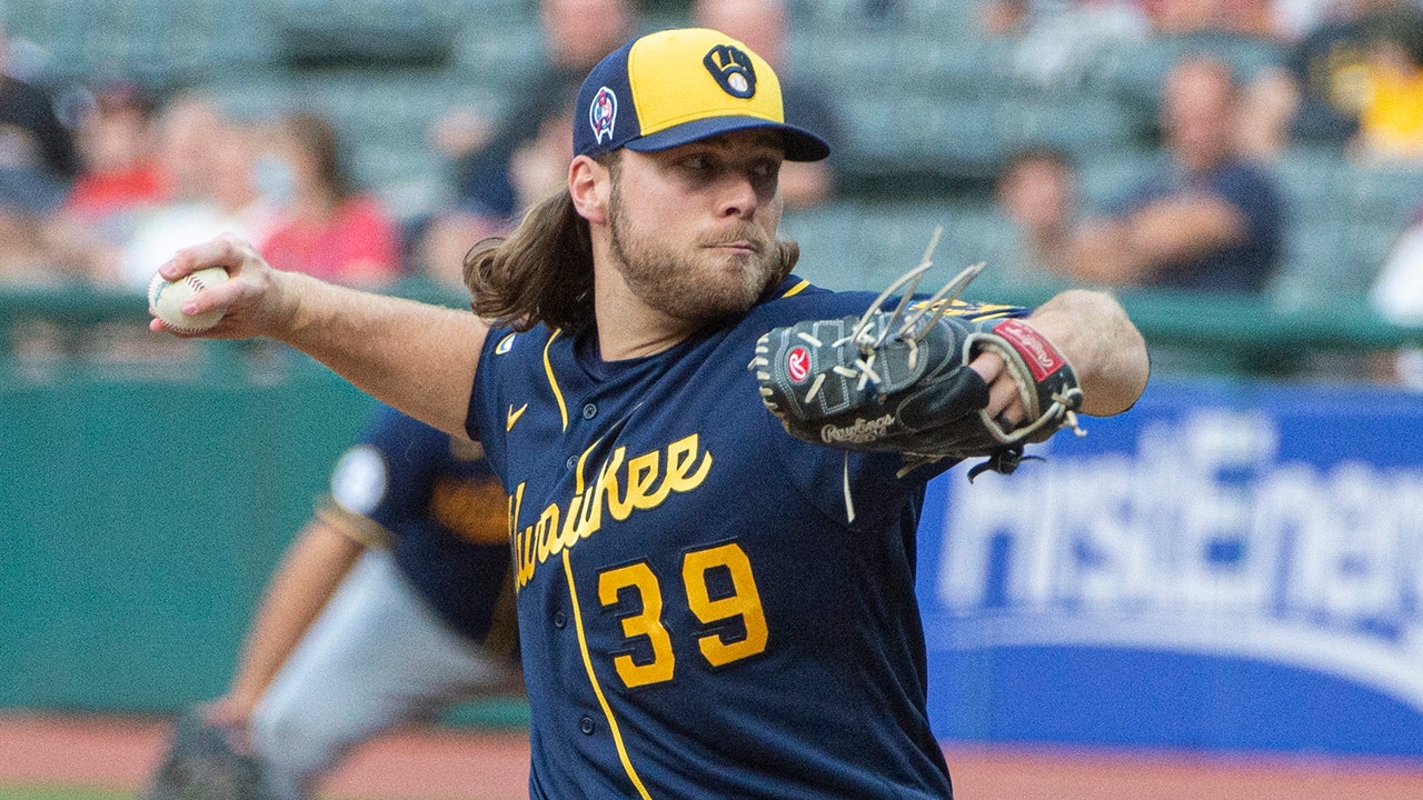 Brewers' Corbin Burnes, Josh Hader combine for MLB record 9th no