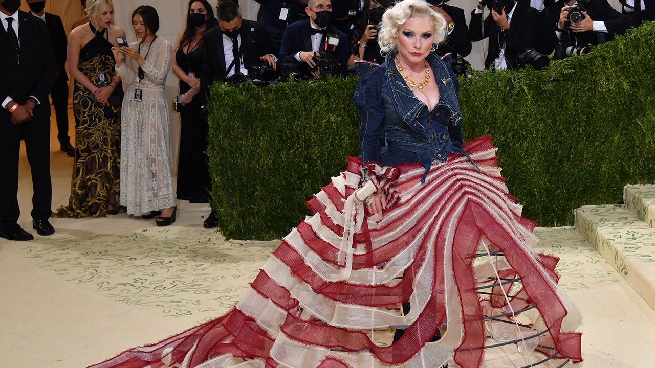 Debbie Harry wears patriotic dress at Met Gala 2021 to honor 'American Independence' theme