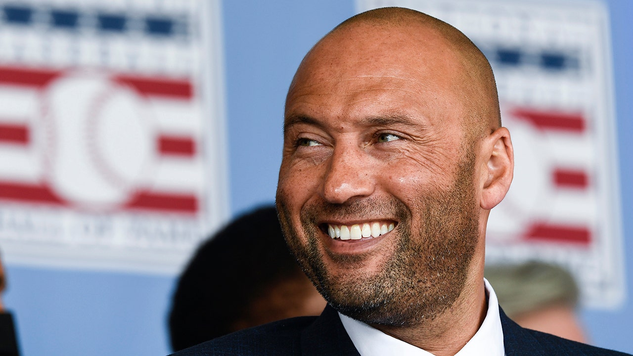 Brewers shortstop doesn't hold back excitement after meeting childhood hero  Derek Jeter