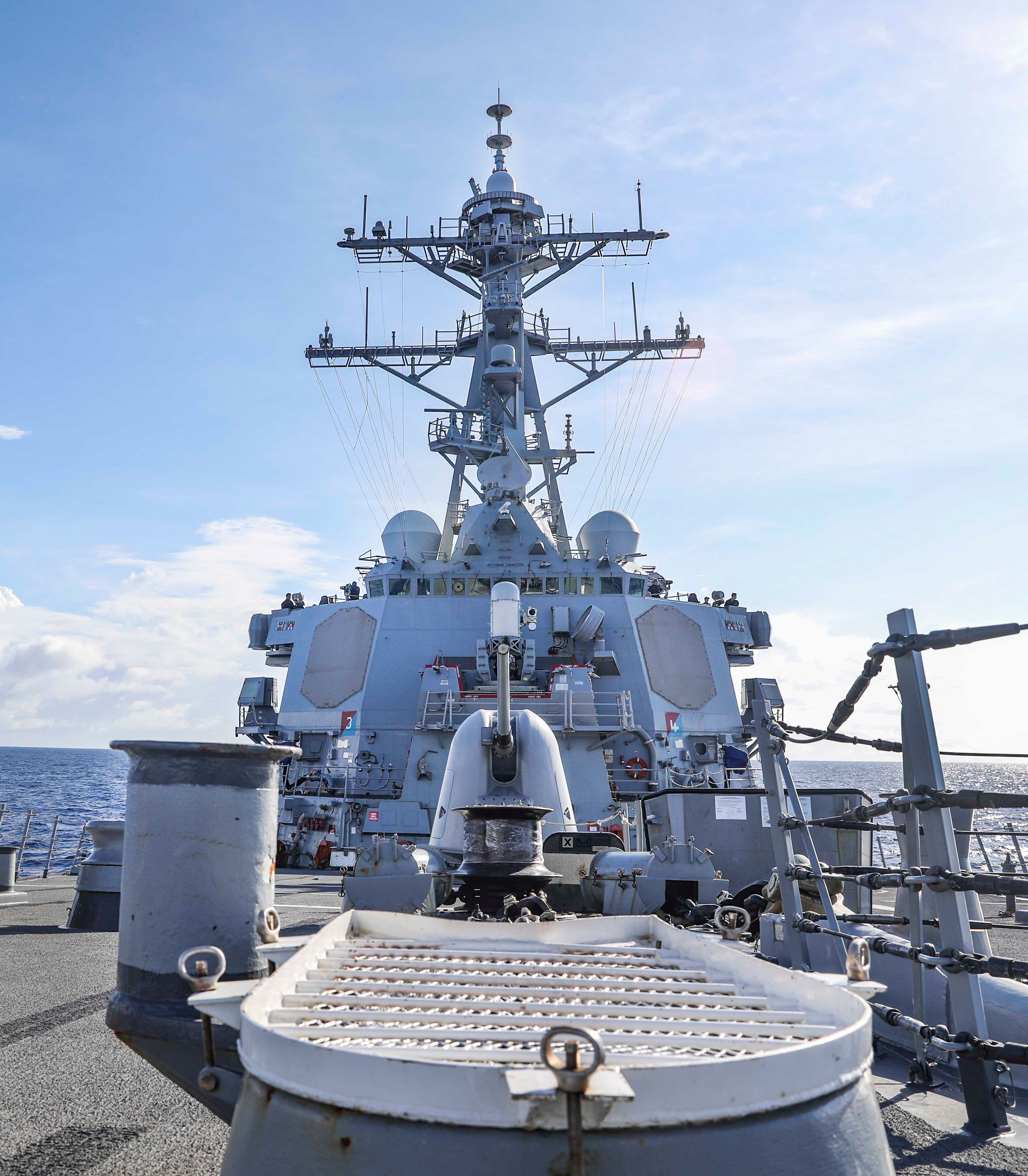 JAV karinis jūrų laivynas smerkia Kiniją dėl „melagingų“ kaltinimų dėl naikintojo Pietų Kinijos jūroje