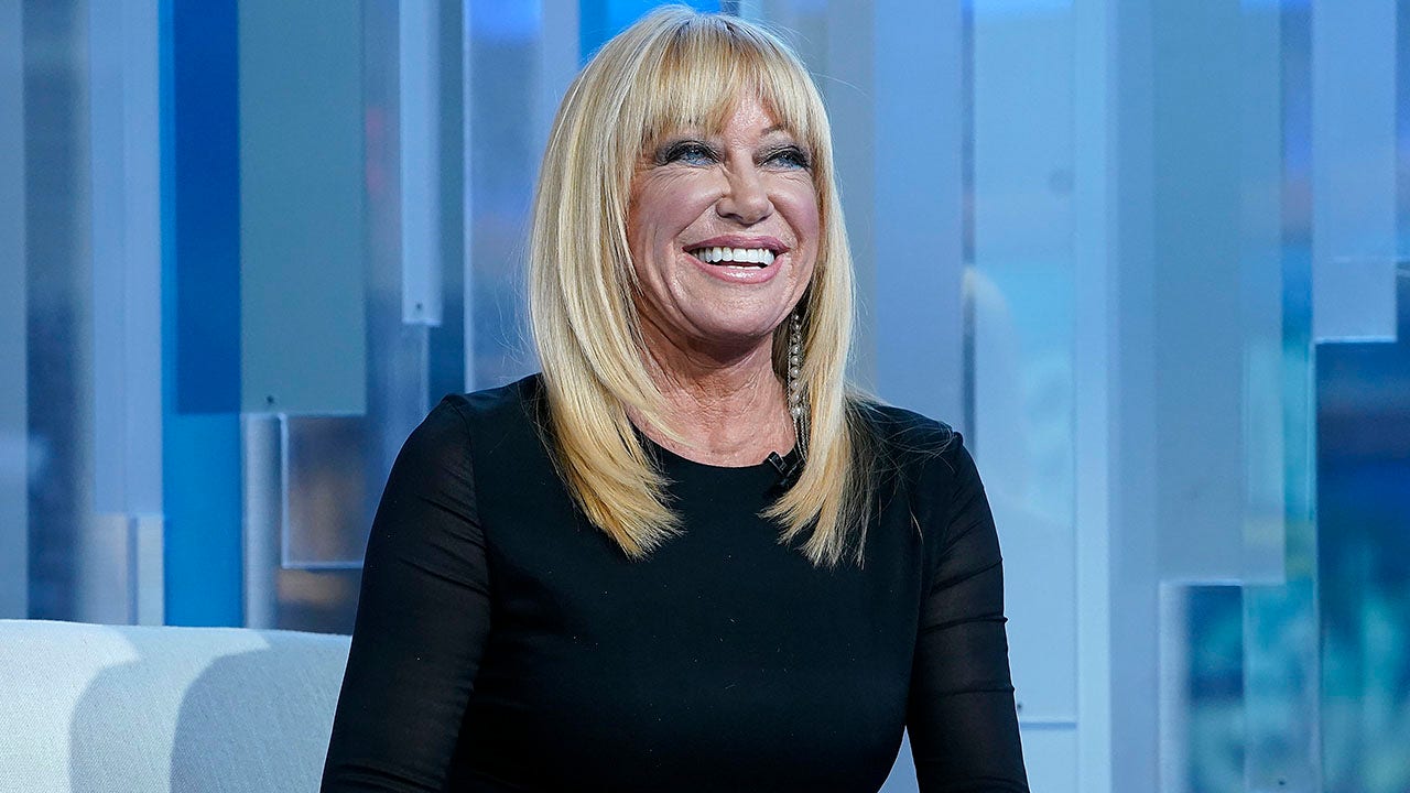 Suzanne Somers, 74, flaunts youthful legs in curve-hugging bodysuit: ‘Aging is amazing’