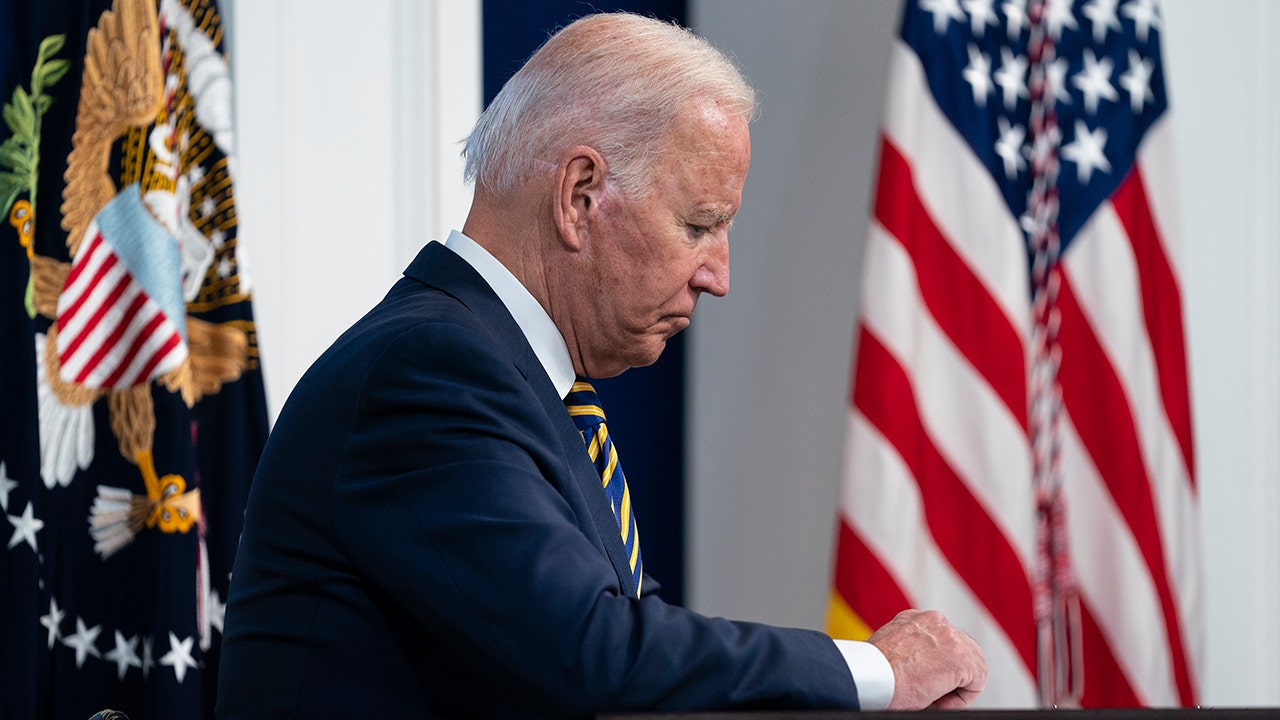 Media personalities, politicians react to Biden mulling student loan forgiveness: ‘This is bullcrap’