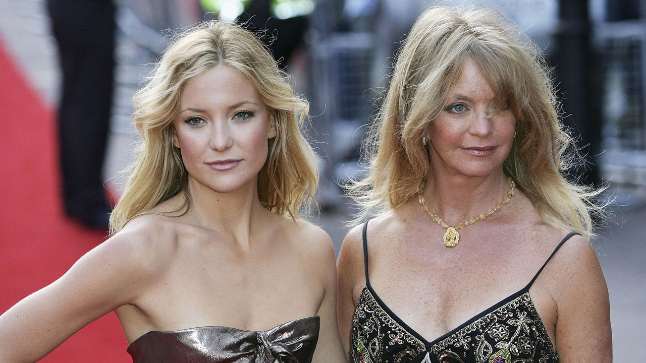 Gorgeous Celebrity Mother-Daughter Pairs