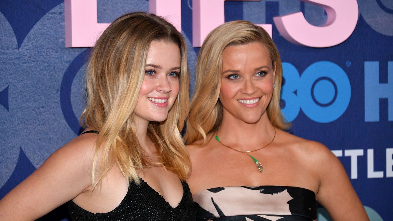 Reese Witherspoon shares throwback photo, tribute in honor of her lookalike daughter Ava Phillippe's birthday