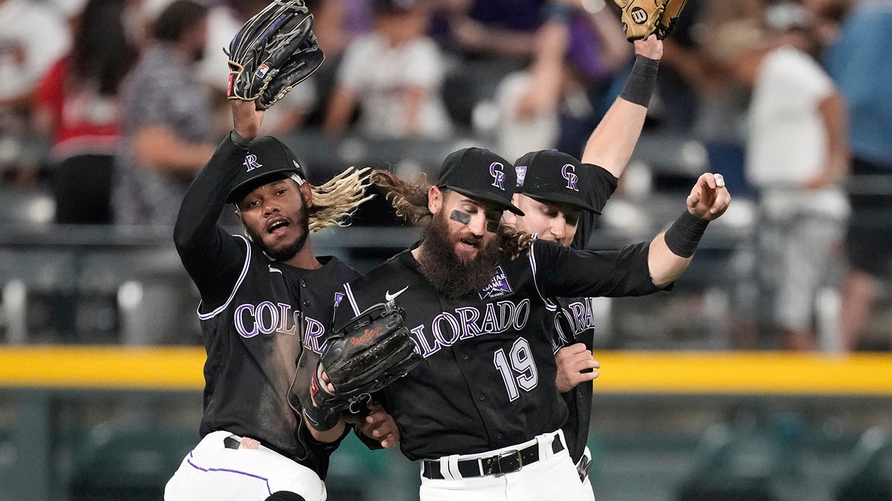 Rockies place first baseman CJ Cron on 10-day IL because of back