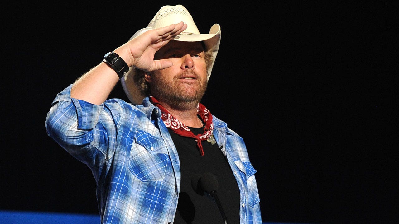 Tragic Details About Toby Keith