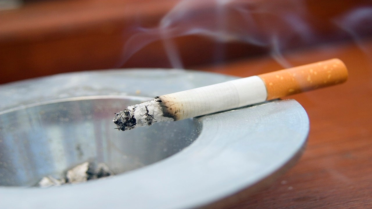 Quitting smoking leads to eating more junk food, weight gain, study finds
