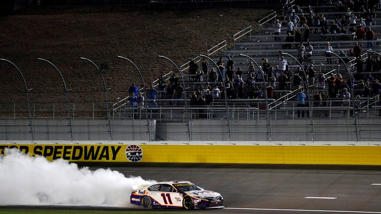 Denny Hamlin holds off Chase Elliott for NASCAR Cup Series playoff win at Las Vegas