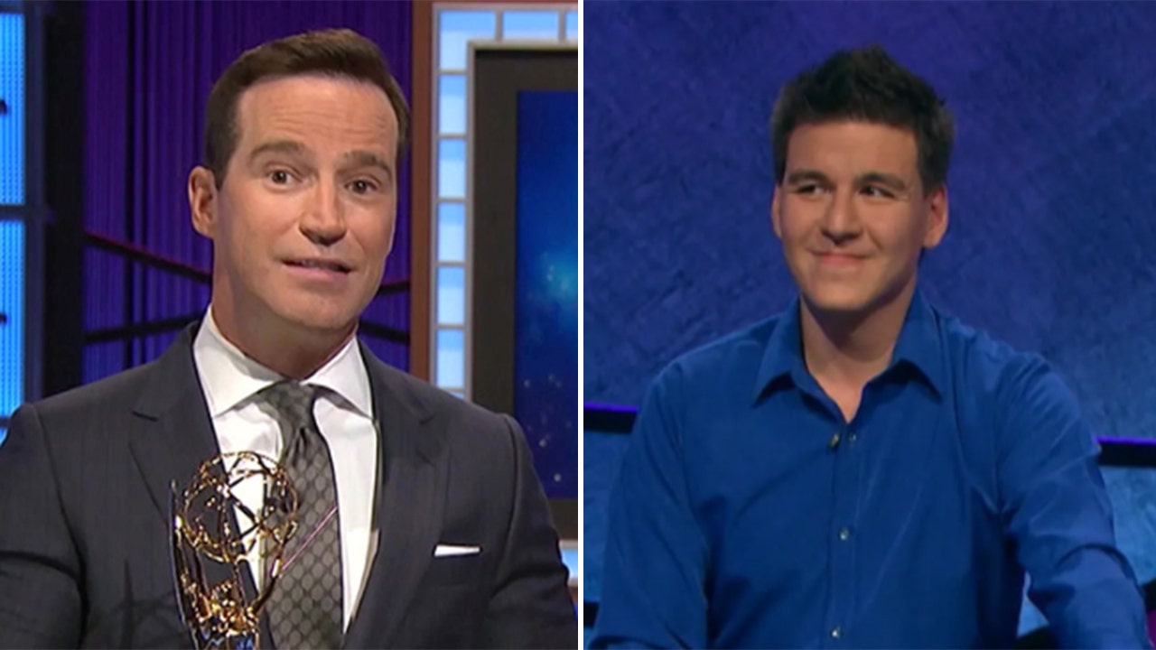 Former 'Jeopardy!' champion James Holzhauer applauds Mike Richards' firing