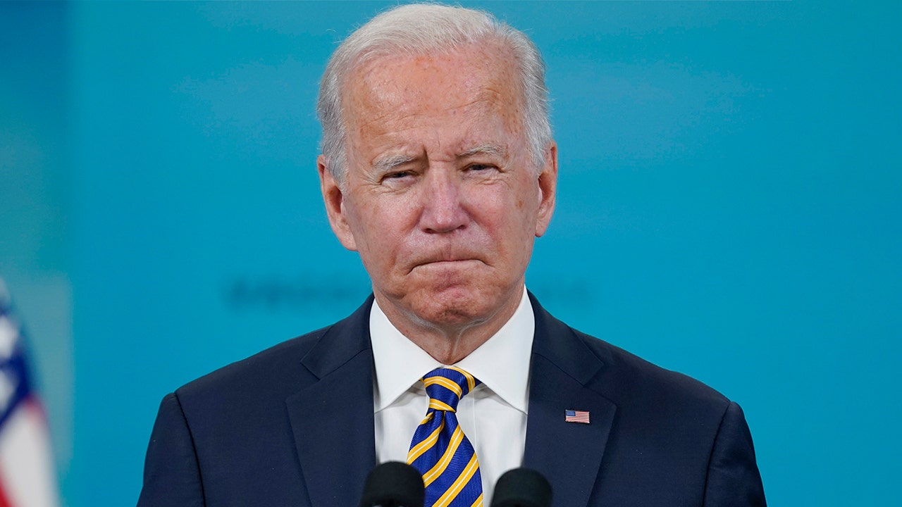 Biden admin announces 'historic' plan to reduce western states' water supply