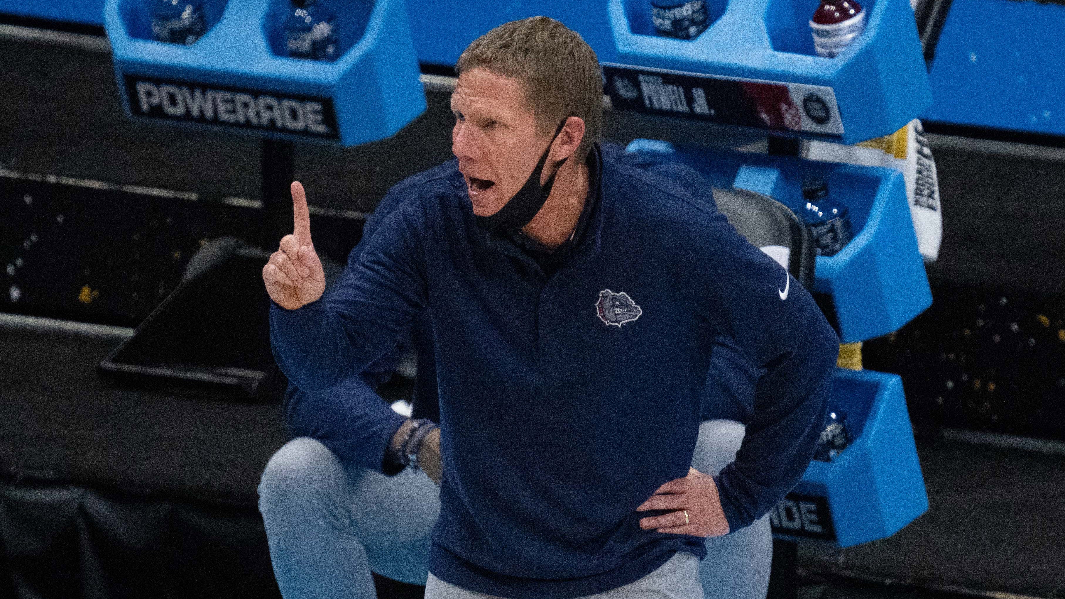 Gonzaga men's basketball coach Mark Few suspended following DUI arrest |  Fox News