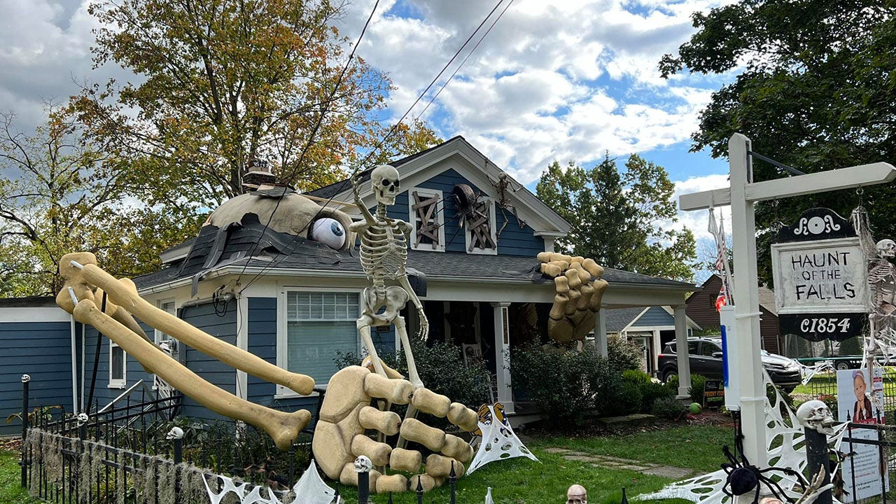 Massive Halloween skeleton as large as a house becomes viral sensation ...