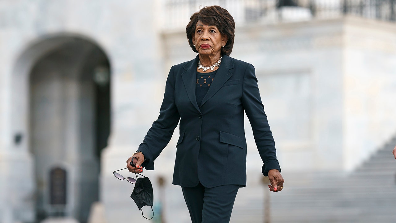 Rep. Maxine Waters tests positive for COVID-19