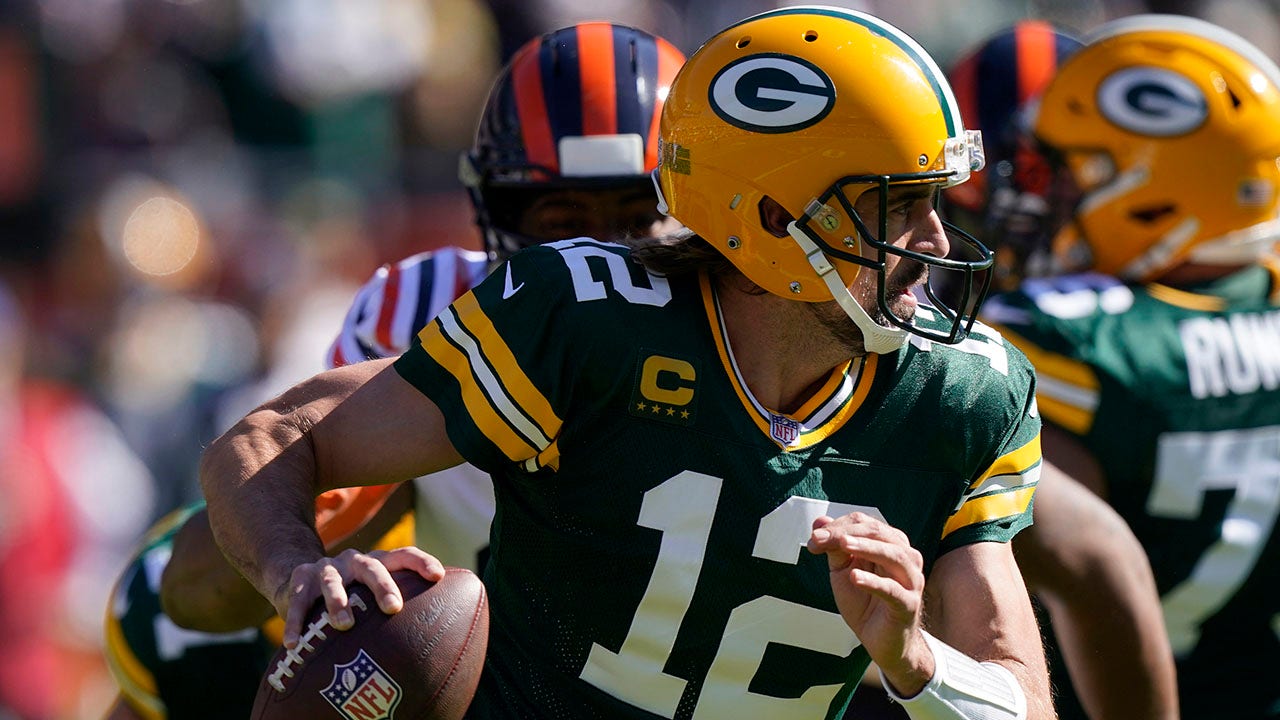 Packers’ Aaron Rodgers has choice words for Bears fans after TD – Fox News