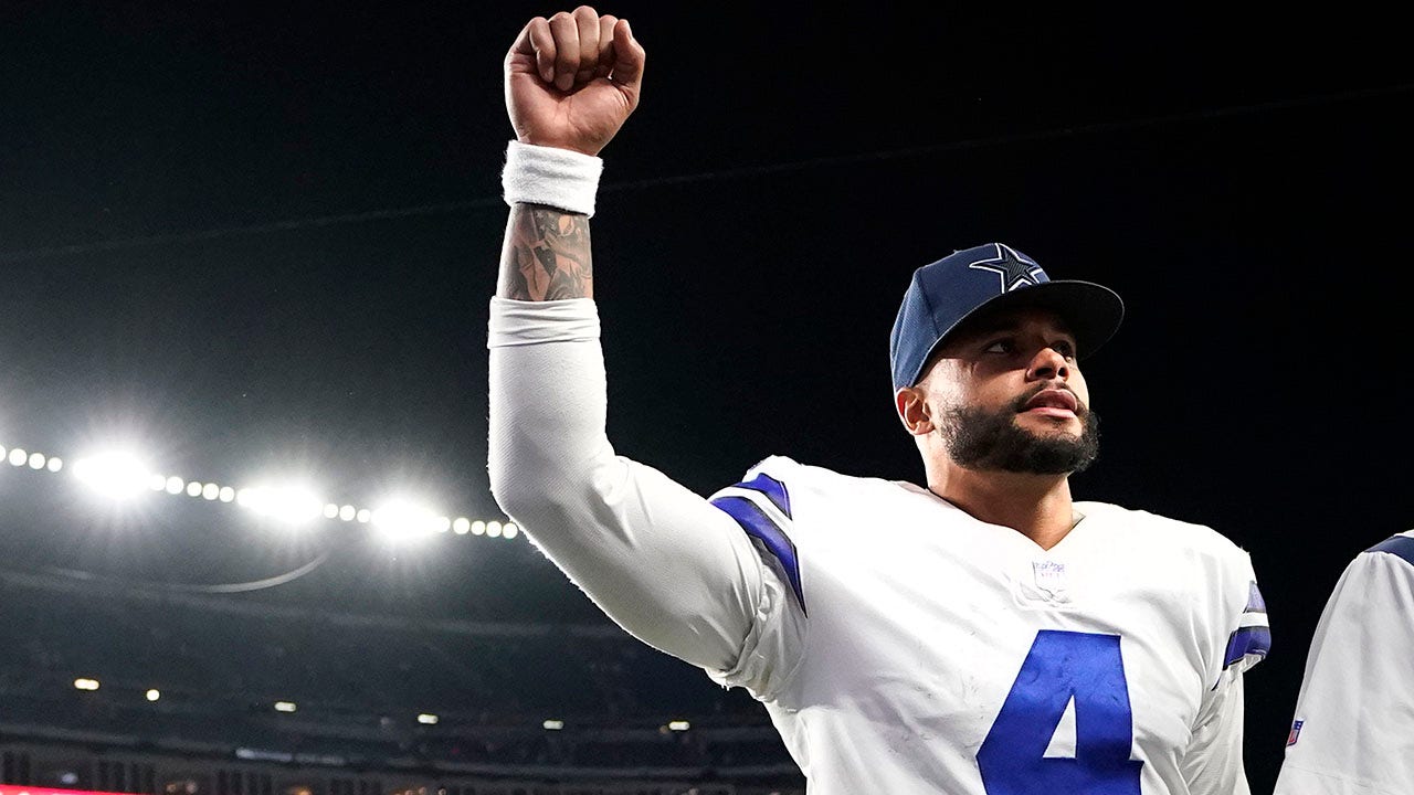 Prescott says calf injury not an issue as Cowboys enter bye
