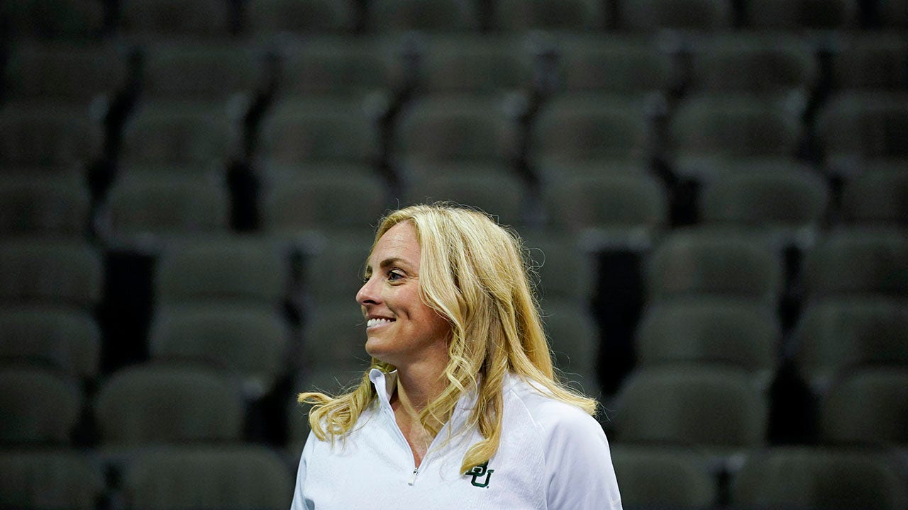 New coach, similar expectations for Baylor women’s hoops