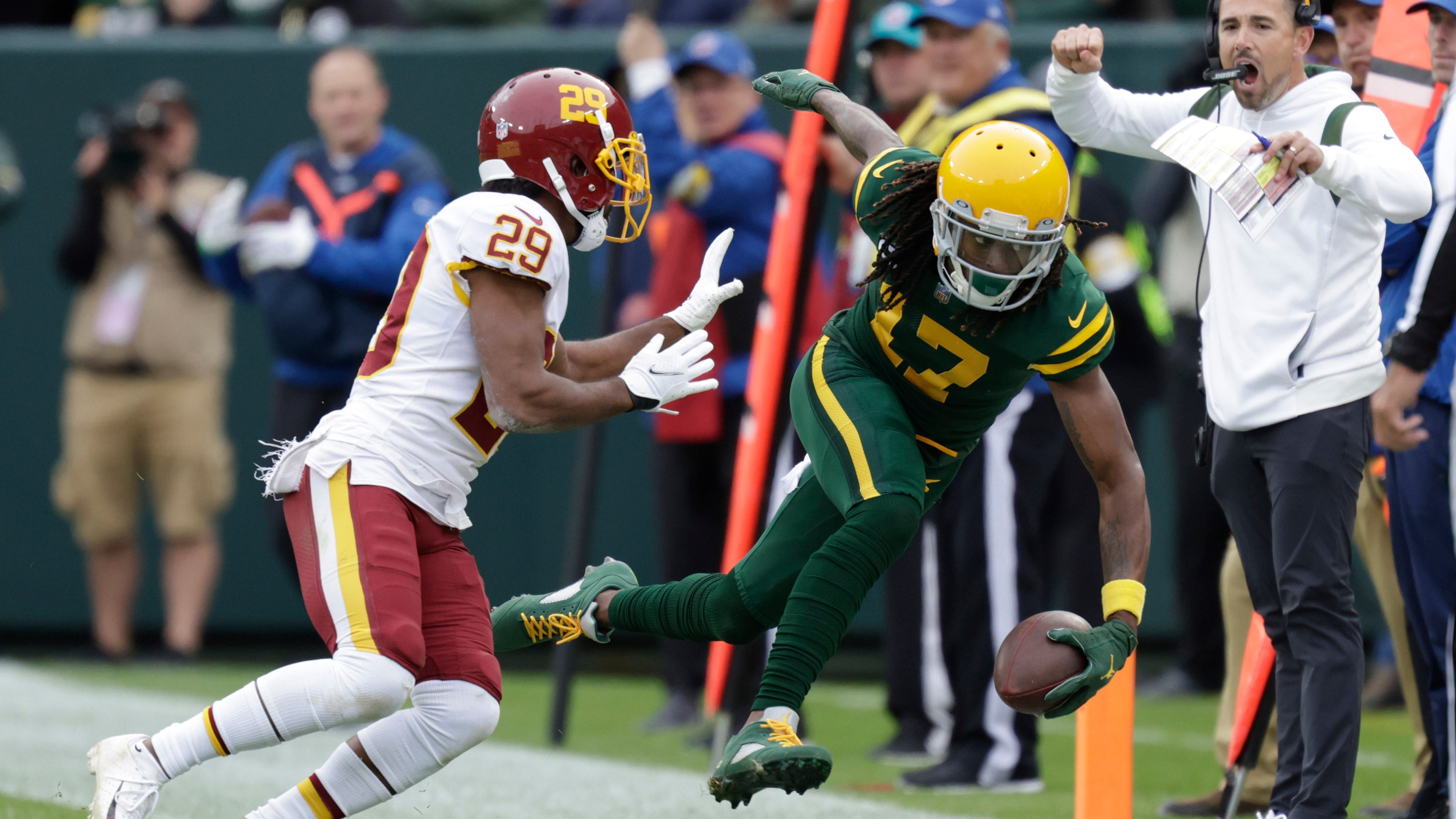 Shorthanded Packers upset unbeaten Cardinals