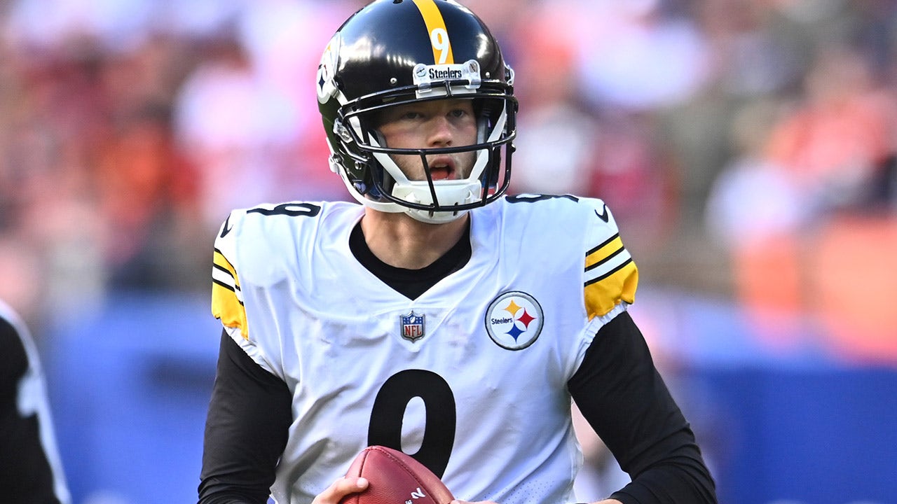 Steelers downgrade kicker Chris Boswell to out for Sunday's game,  reportedly sign replacement - CBS Pittsburgh