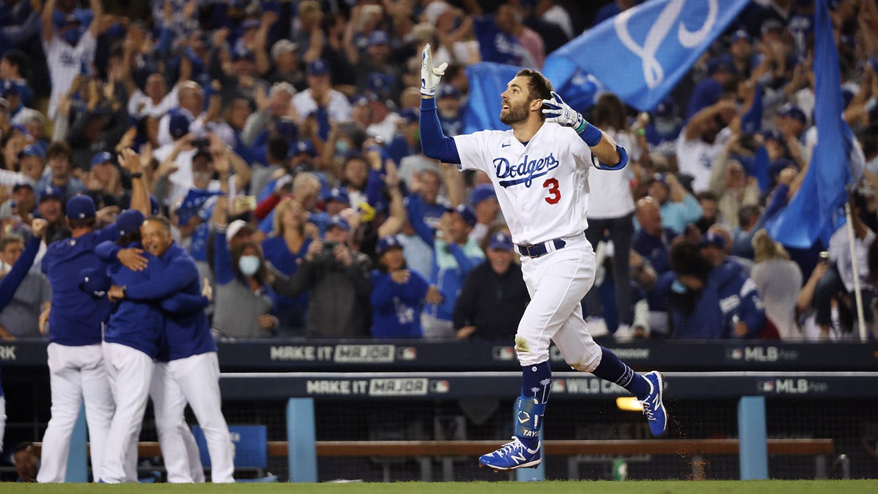 Chris Taylor, Kiké Hernández Earn NL and AL Player of the Week Honors –  Think Blue Planning Committee