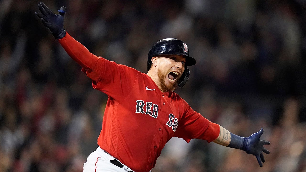 Christian Vazquez, Red Sox soak up walk-off victory - The Boston Globe