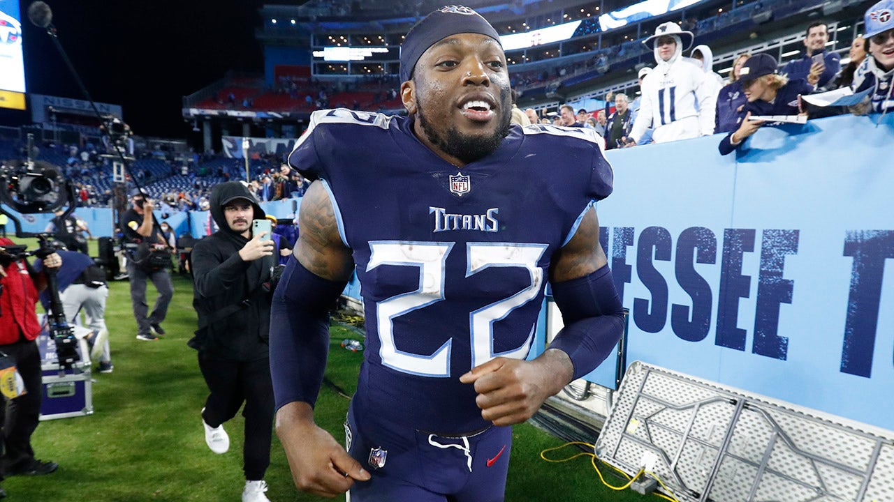 NFL Week 8: Derrick Henry injury turns Titans' win into a big loss - The  Boston Globe