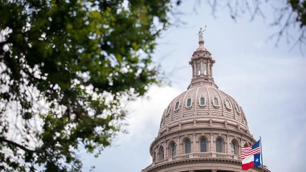 Texas lawmakers pass new congressional maps bolstering GOP