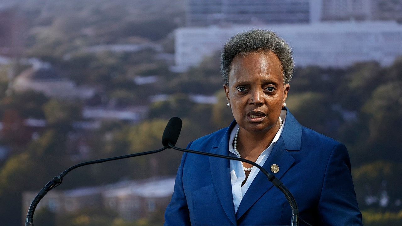 Chicago mayor Lightfoot, police union clash after warning of 'consequences' for non-vaccinated city workers