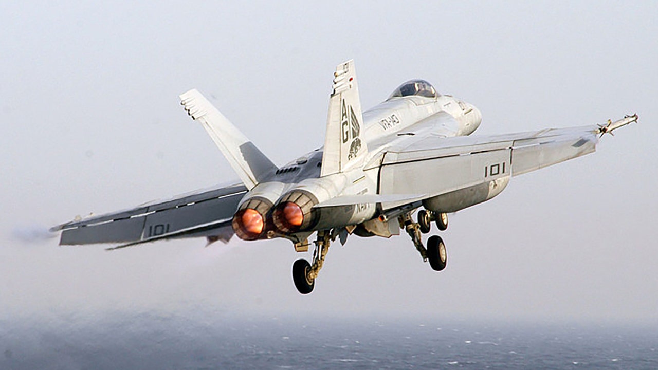 US Navy jet crashes in Death Valley; pilot safely ejects