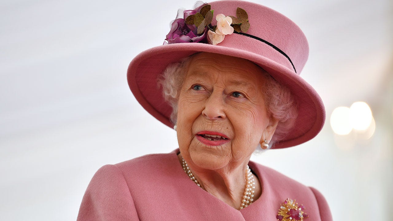 Queen Elizabeth ‘has a strong religious faith’ that has helped her overcome ongoing family drama: author