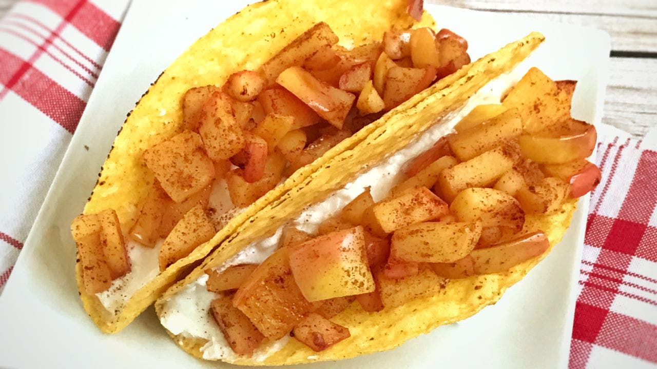 Breakfast tacos with apples and cinnamon: Try the recipe