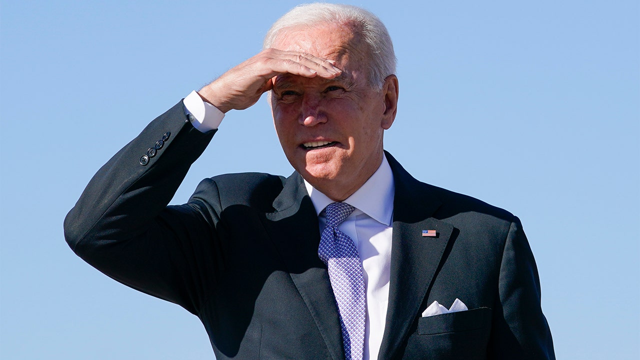 Biden says he hasn't had time to visit southern border, admits he probably should
