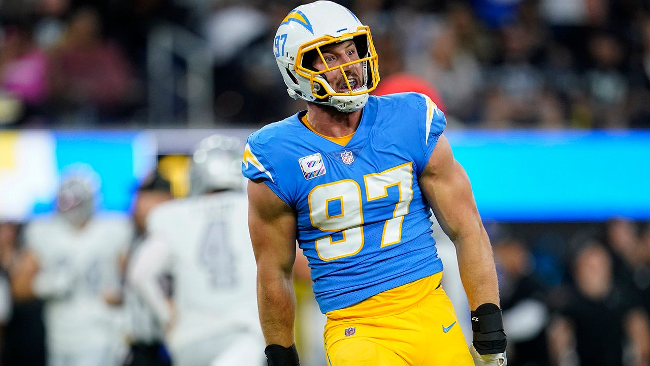 Playoff-bound Chargers ready for big defensive boost with return of four-time Pro Bowler