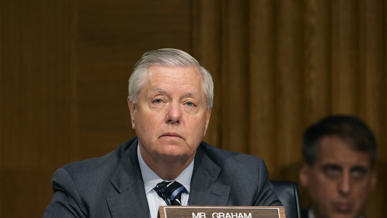 Lindsey Graham breaks with most Republican colleagues by supporting Biden judicial nominees