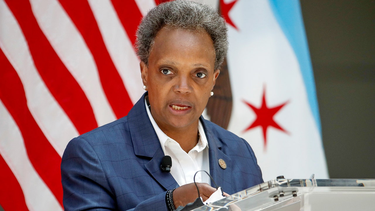 Chicago Mayor Lightfoot denounces ‘toxicity in public discourse’ days after shouting ‘F— Clarence Thomas!’