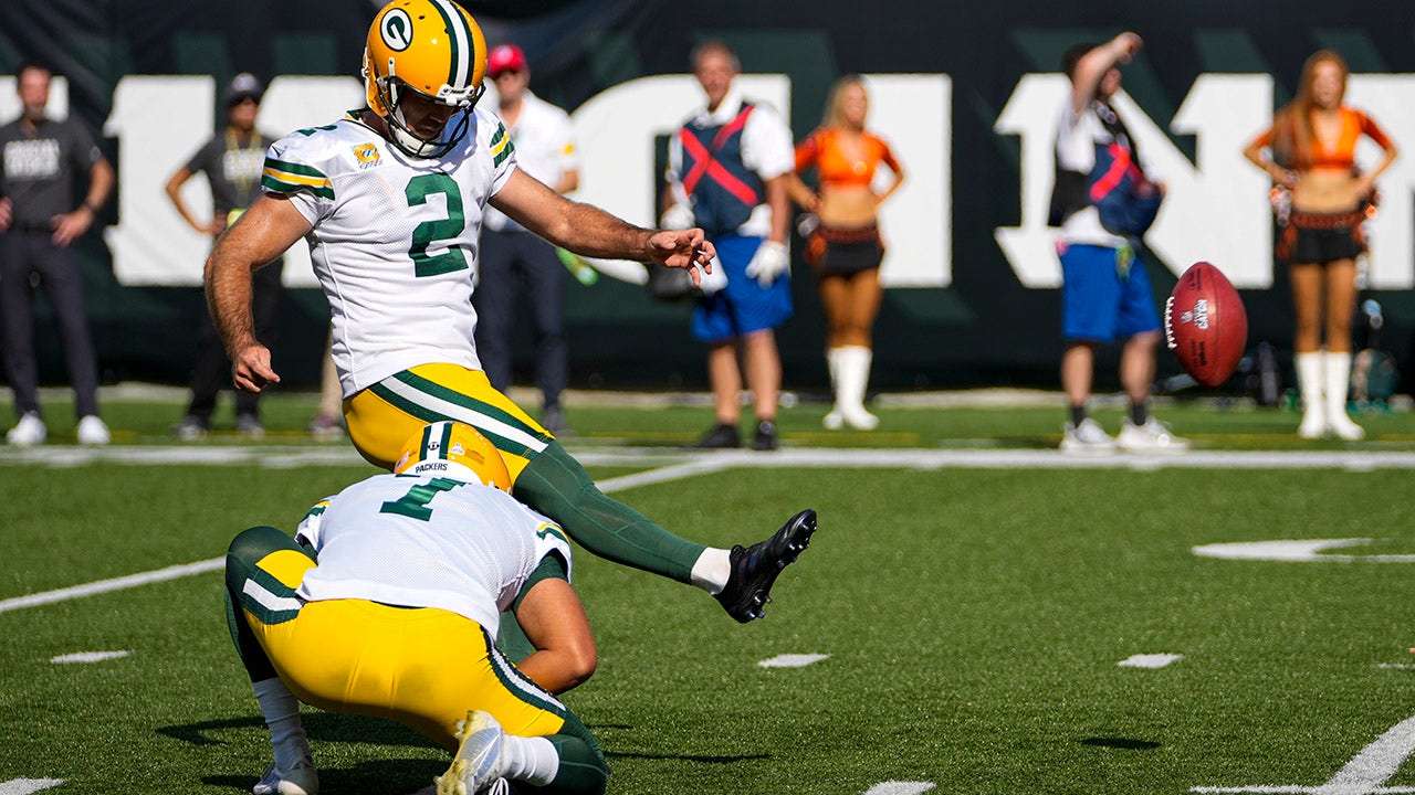 Packers' Mason Crosby hits gamewinning field goal in OT after string